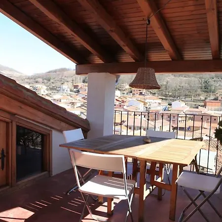 La Casa De Pajaritas *